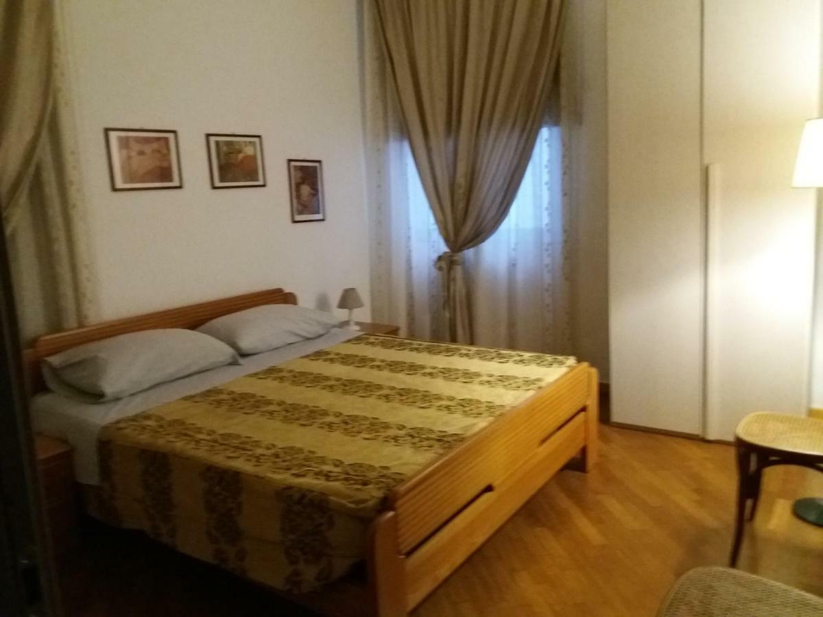 Domus Sottoripa Apartman Genova Kültér fotó